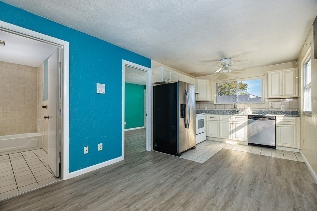 69 Calumet Street - Photo 2 of 14