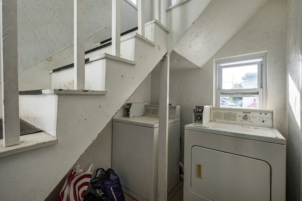 69 Calumet Street - Photo 5 of 14