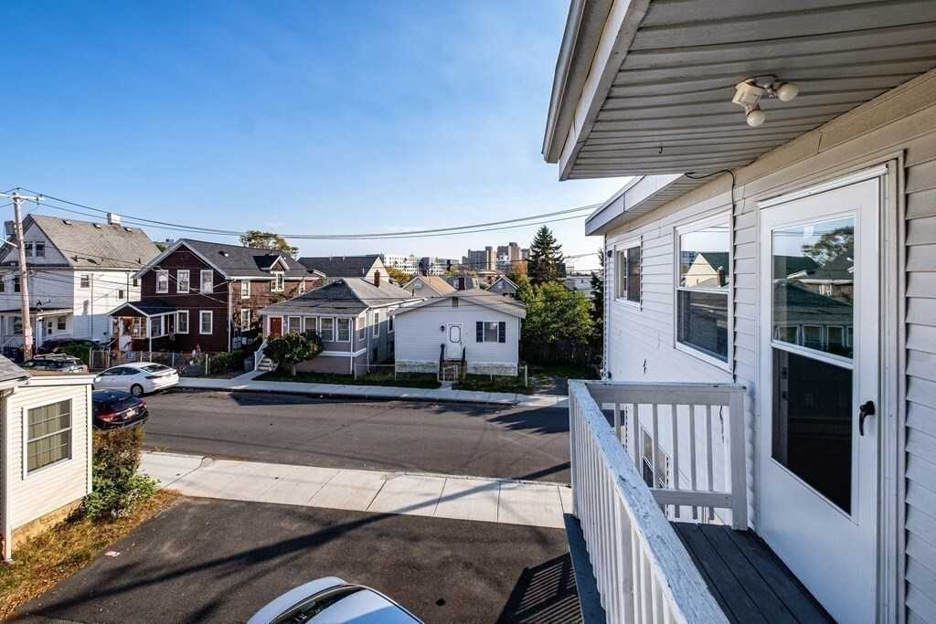 69 Calumet Street - Photo 6 of 14