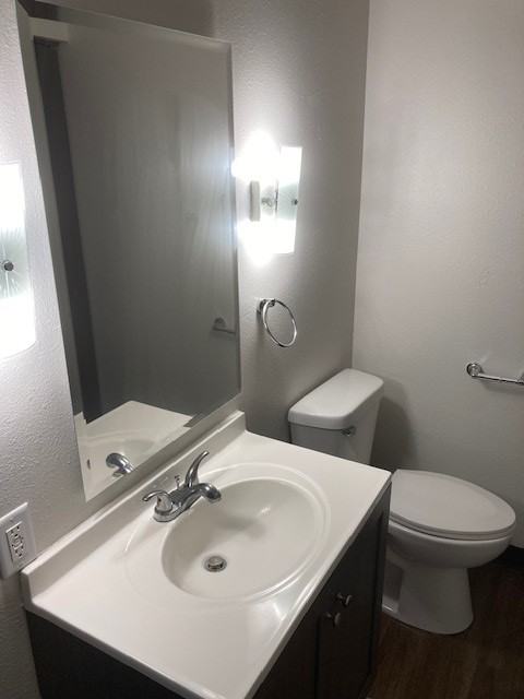 704 South Cayuga Street - Photo 4 of 5