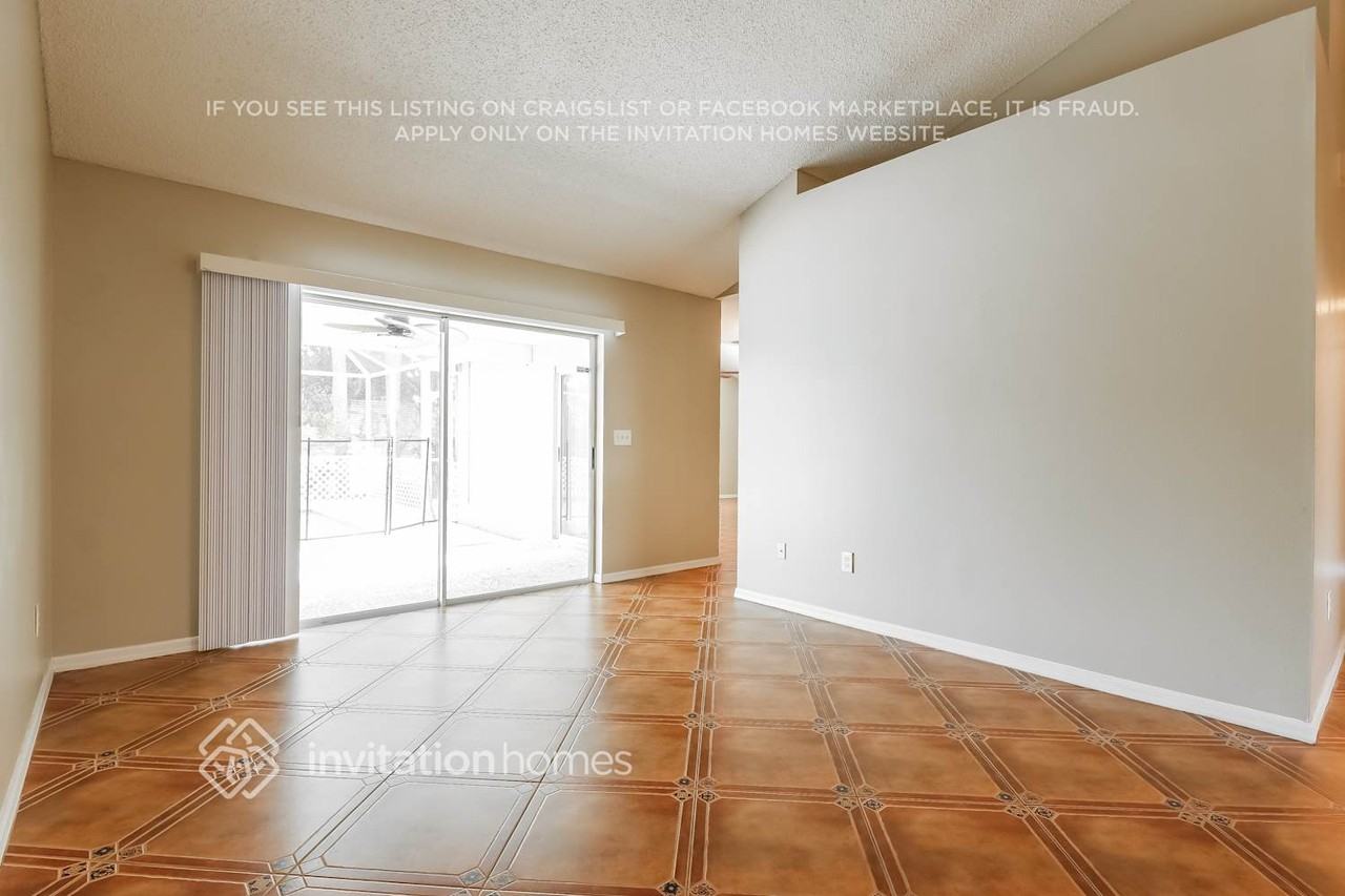 9201 Rockrose Dr - Photo 3 of 22