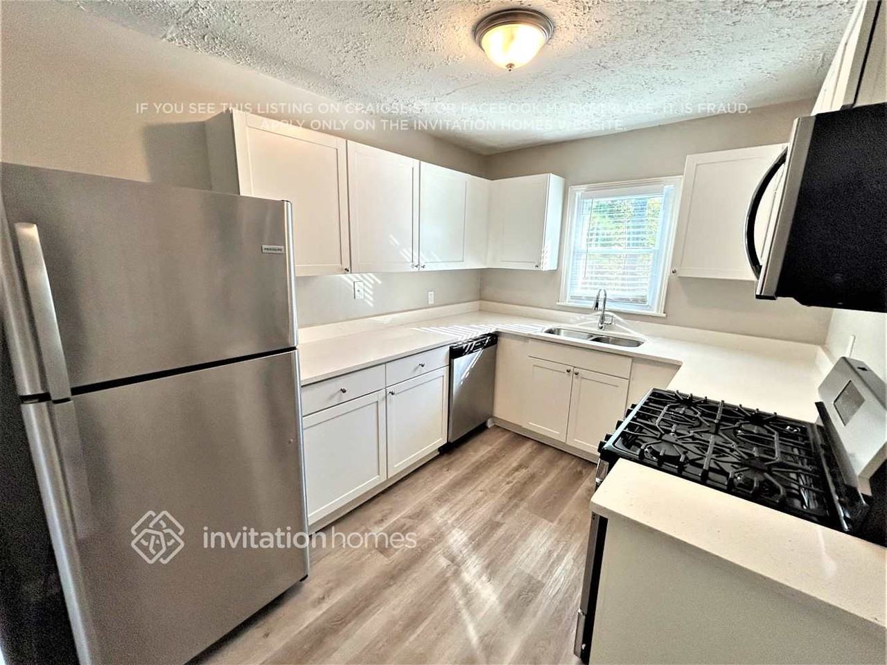 2553 Habersham Dr - Photo 3 of 10