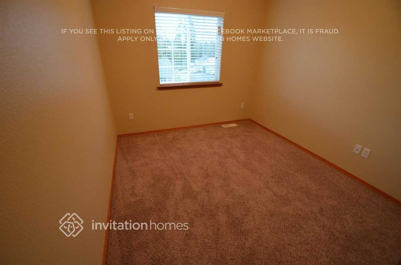 3704 73rd Ave Ne - Photo 2 of 7