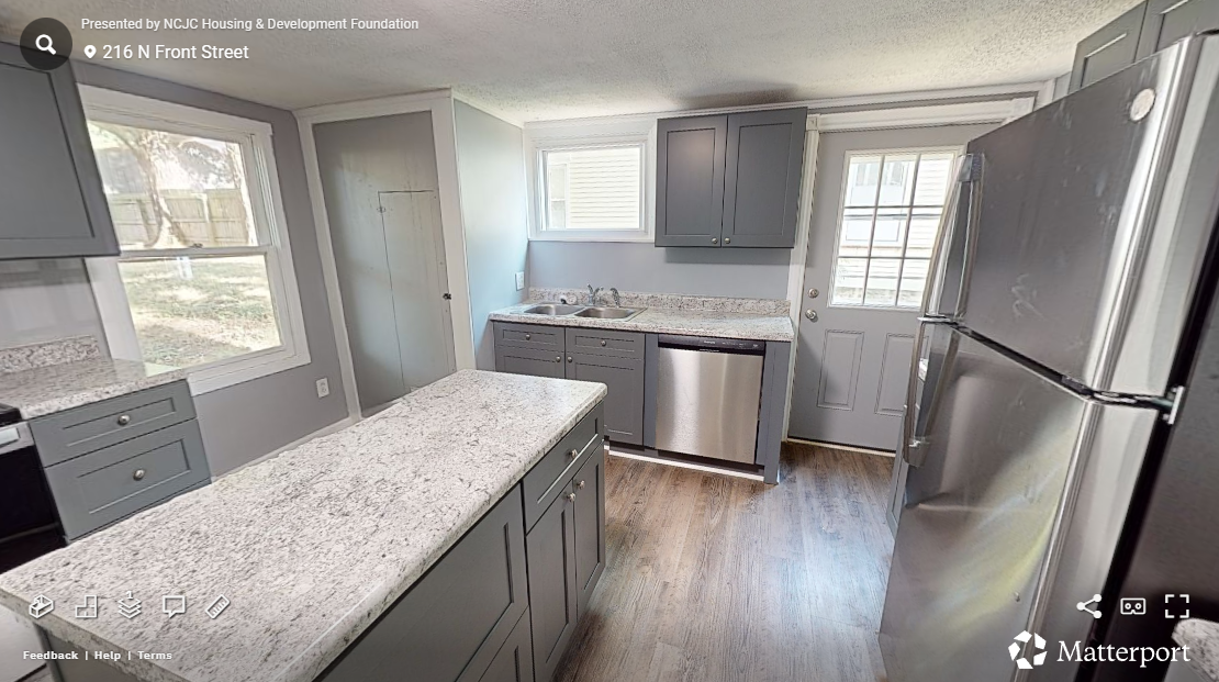 216 N Front St - Photo 5 of 11