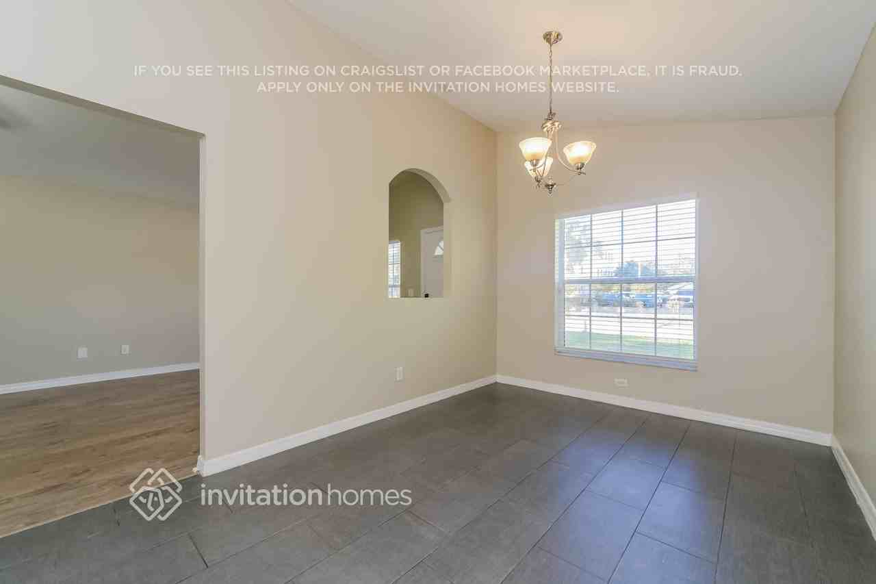 215 1st St - Photo 6 of 17