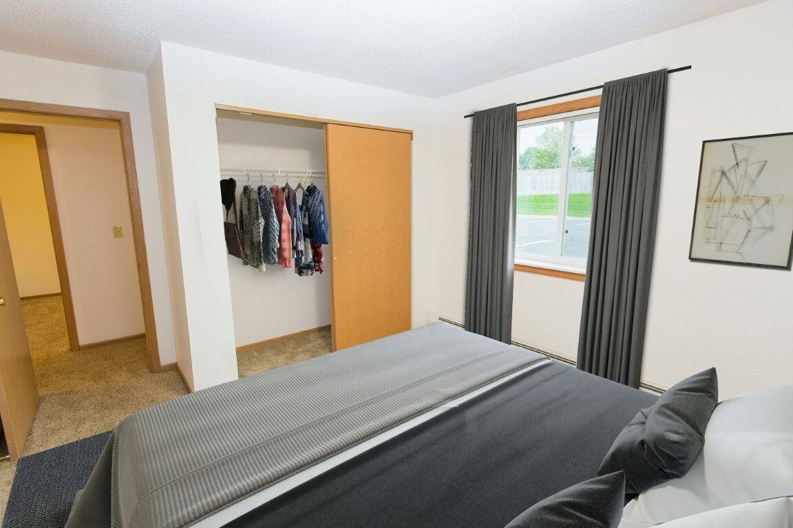 Bedford Apartments - Photo 5 of 16