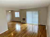 Brafferton Square Apts - Photo 1 of 1