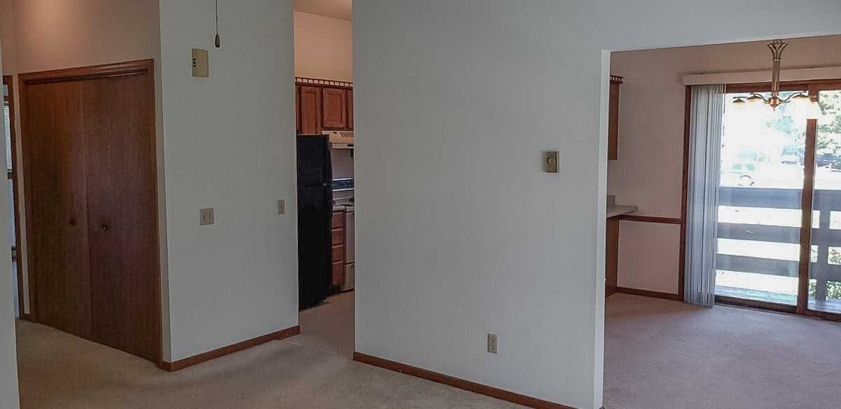 531 Seminole Way - Photo 4 of 20