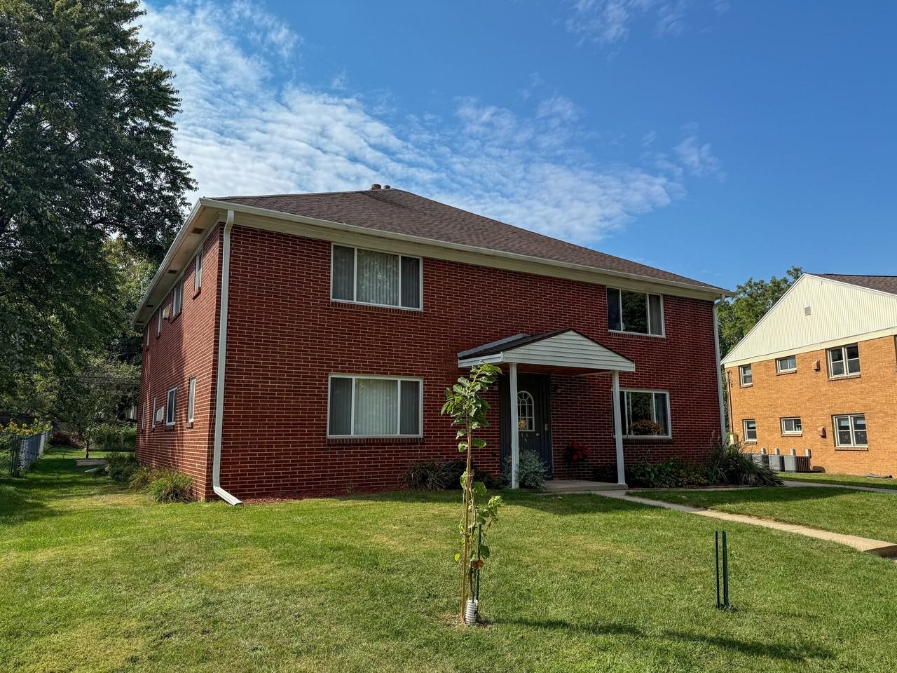 426 Rushmore Lane - Photo 2 of 21