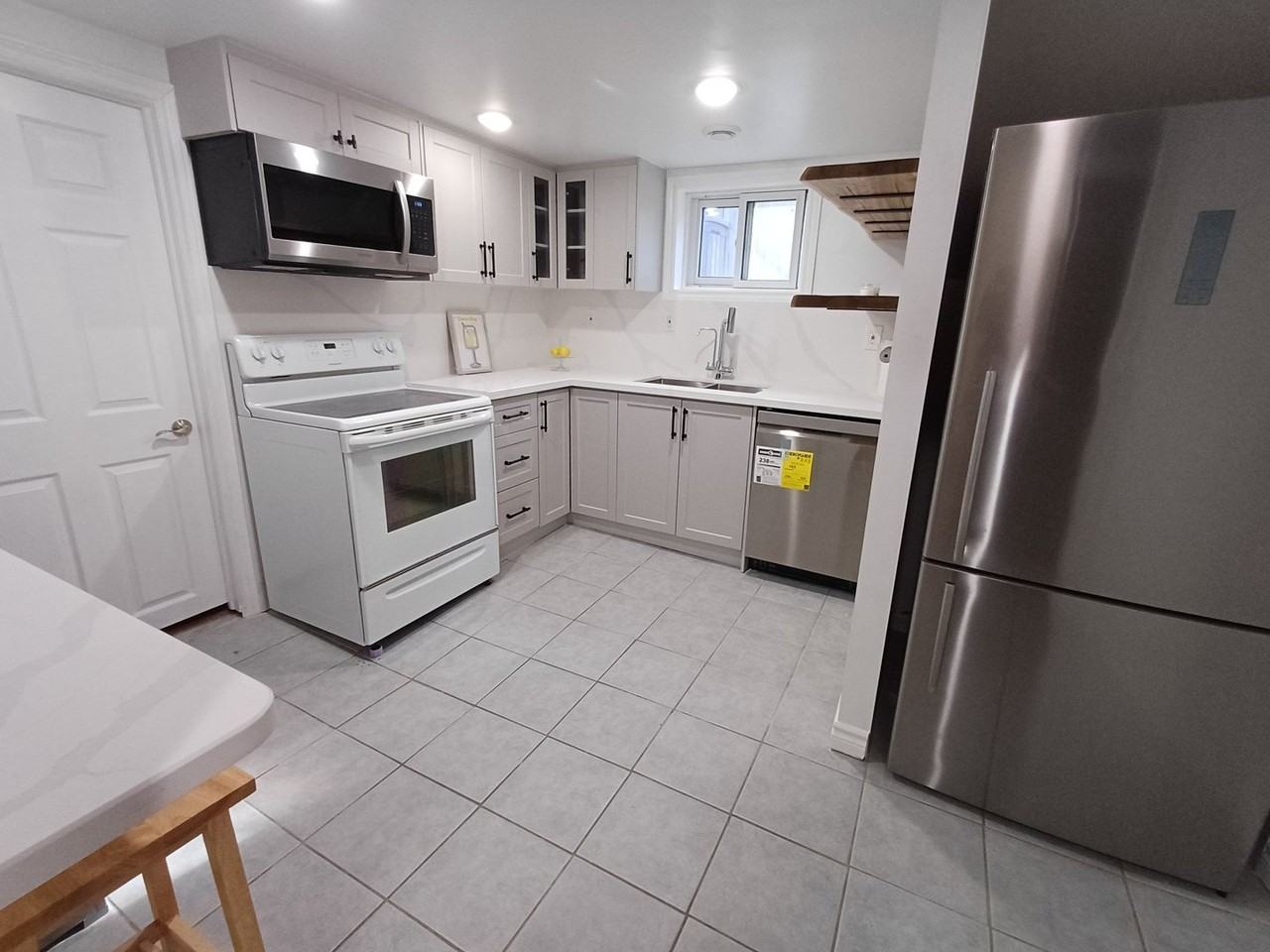 712 Lublin Avenue - Photo 2 of 18