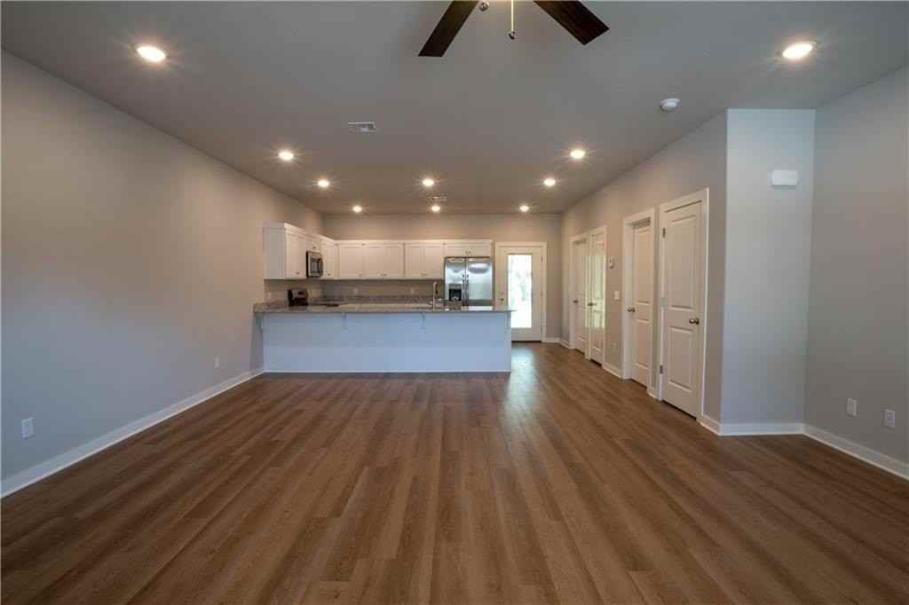 1243 N Pink Ter #1 - Photo 3 of 18