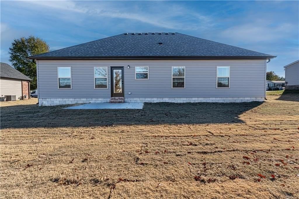 2312 John Montgomery Cir - Photo 5 of 32