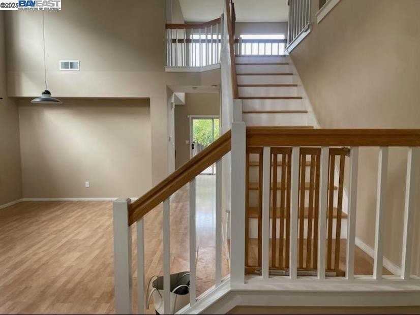 1677 Klipspringer Dr - Photo 4 of 10