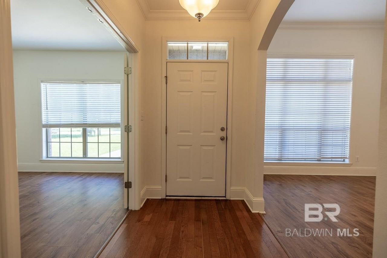 101 Normandy Street - Photo 3 of 19