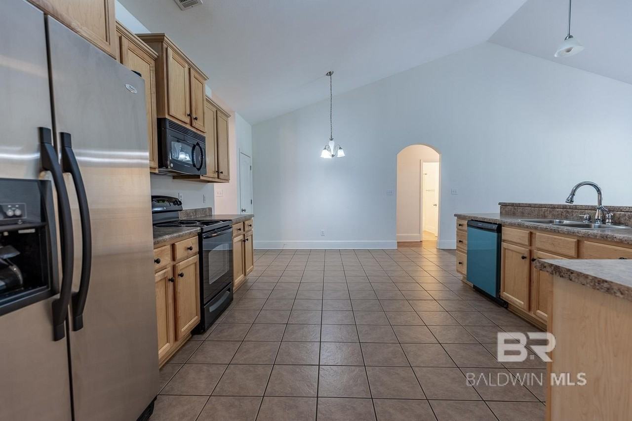 101 Normandy Street - Photo 4 of 19