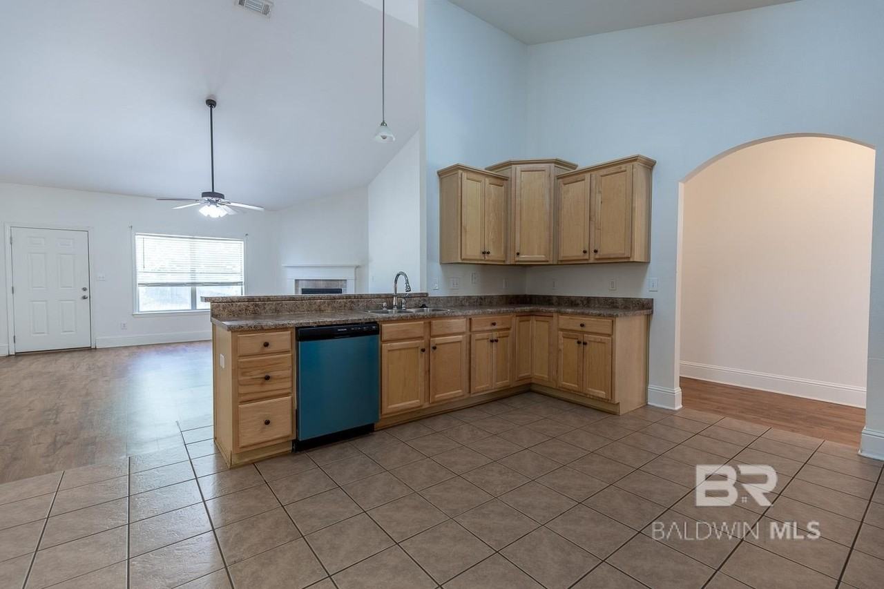 101 Normandy Street - Photo 5 of 19