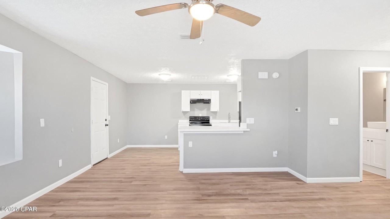 1028 Spring Avenue - Photo 4 of 11