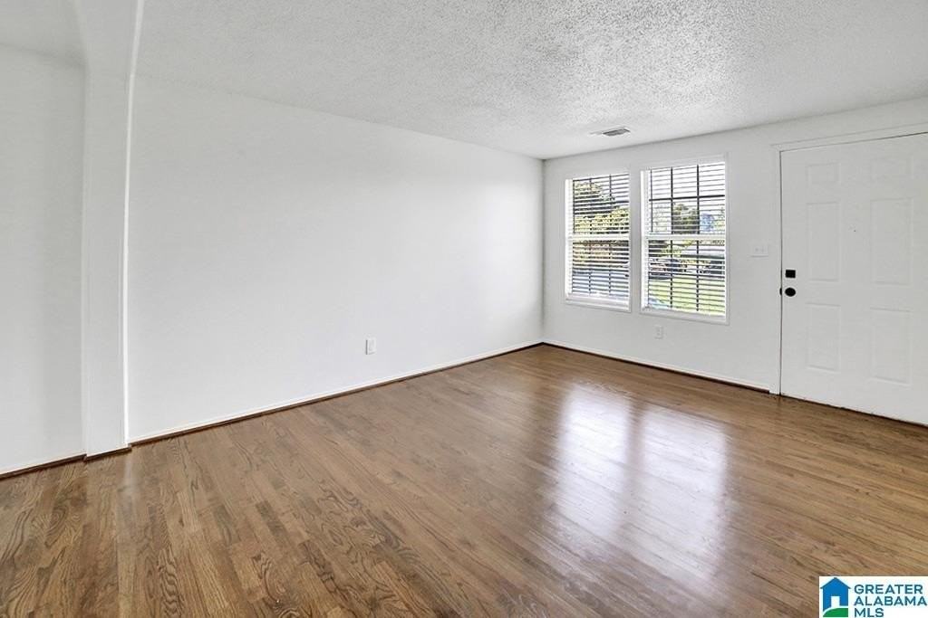 4713 9th Ave - Photo 6 of 24