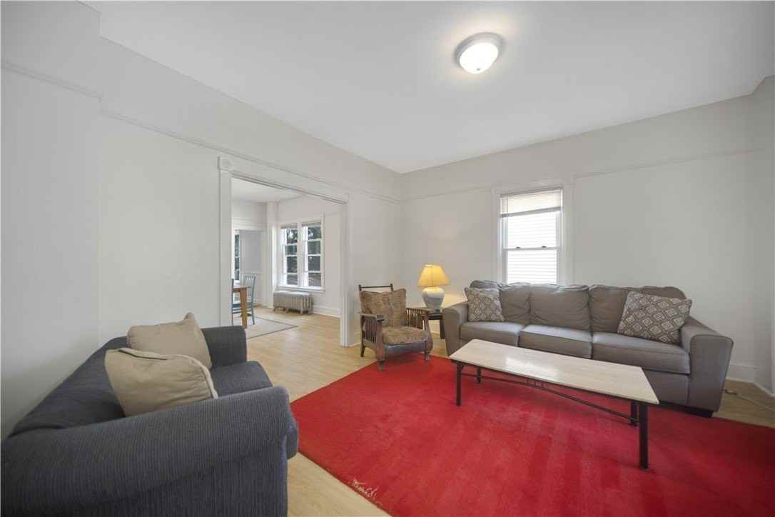 921 E State St - Photo 3 of 19