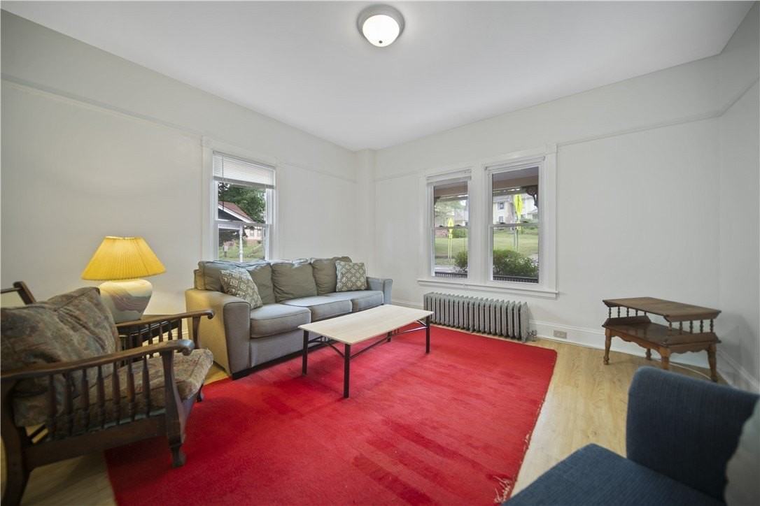 921 E State St - Photo 4 of 19