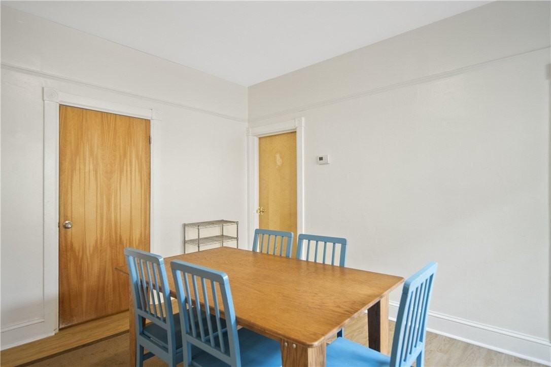 921 E State St - Photo 5 of 19