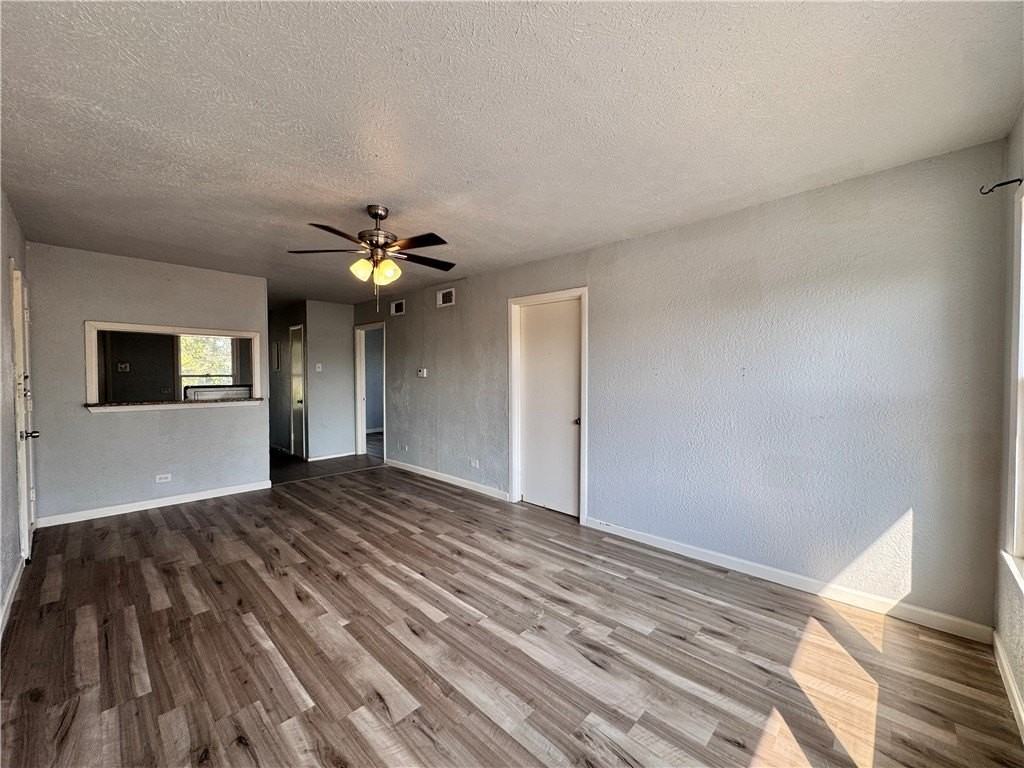 3120 Santa Fe St #12 - Photo 4 of 11