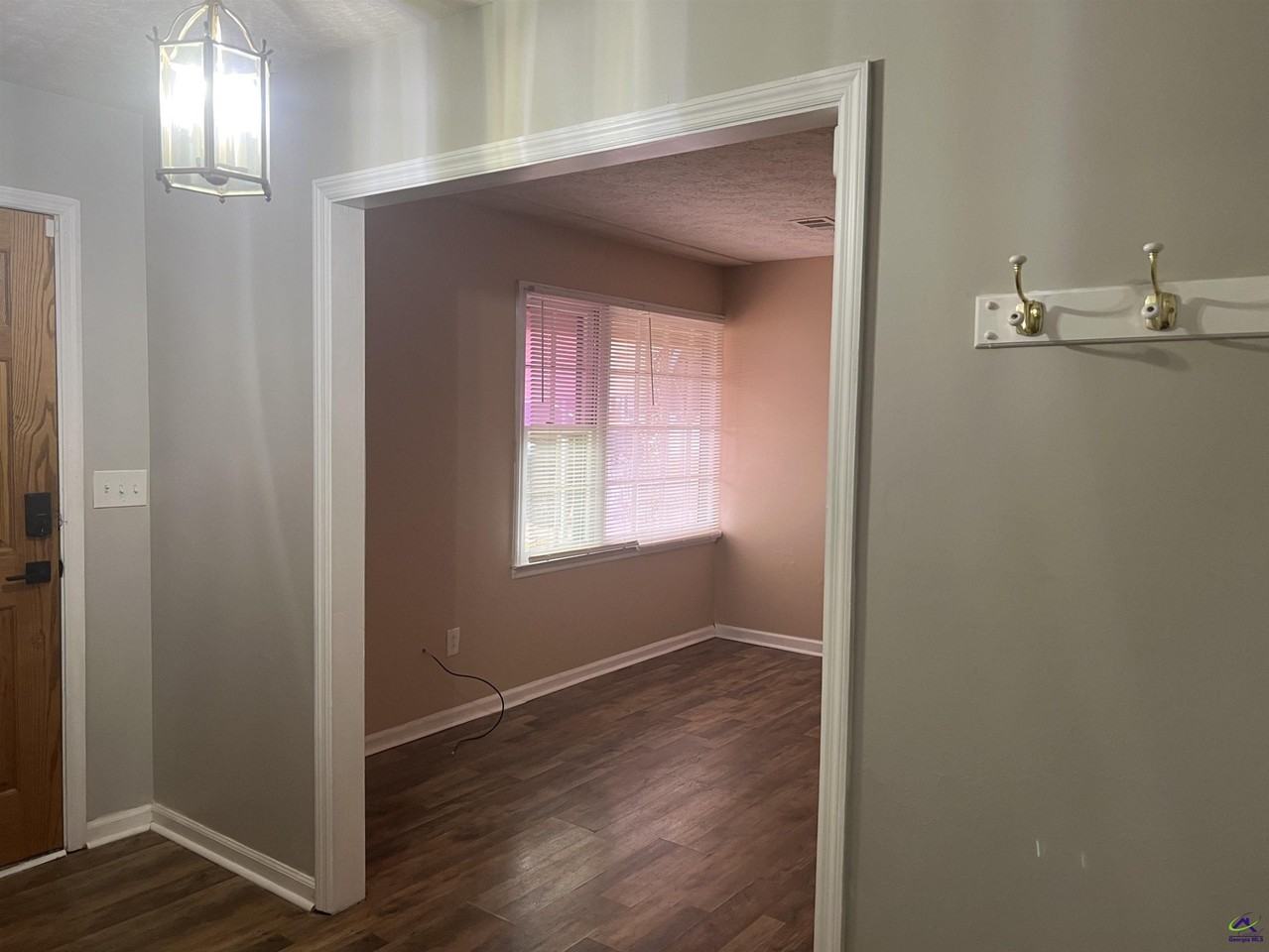 409 Forest Lake Dr - Photo 6 of 43