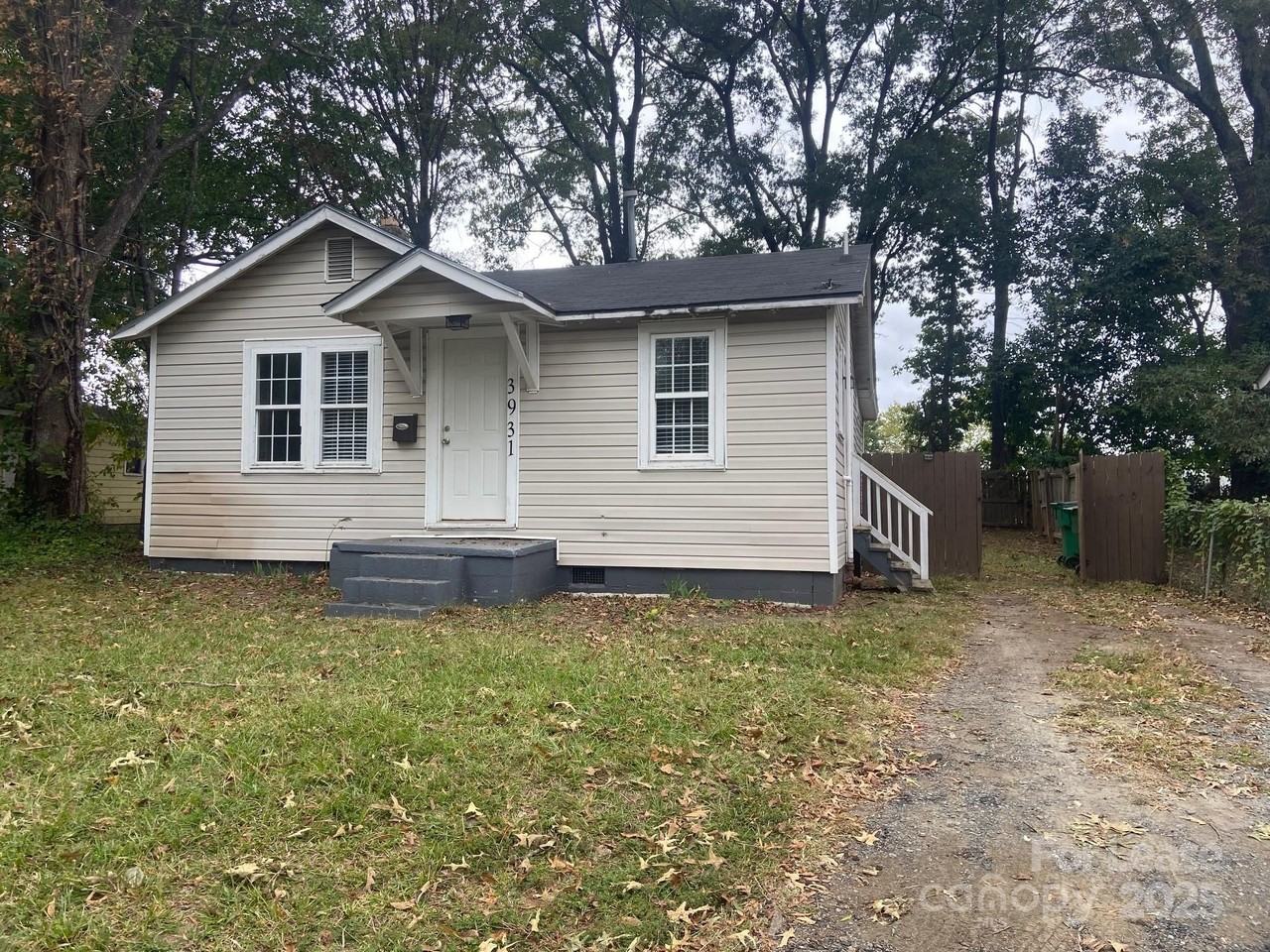 3931 Bearwood Avenue