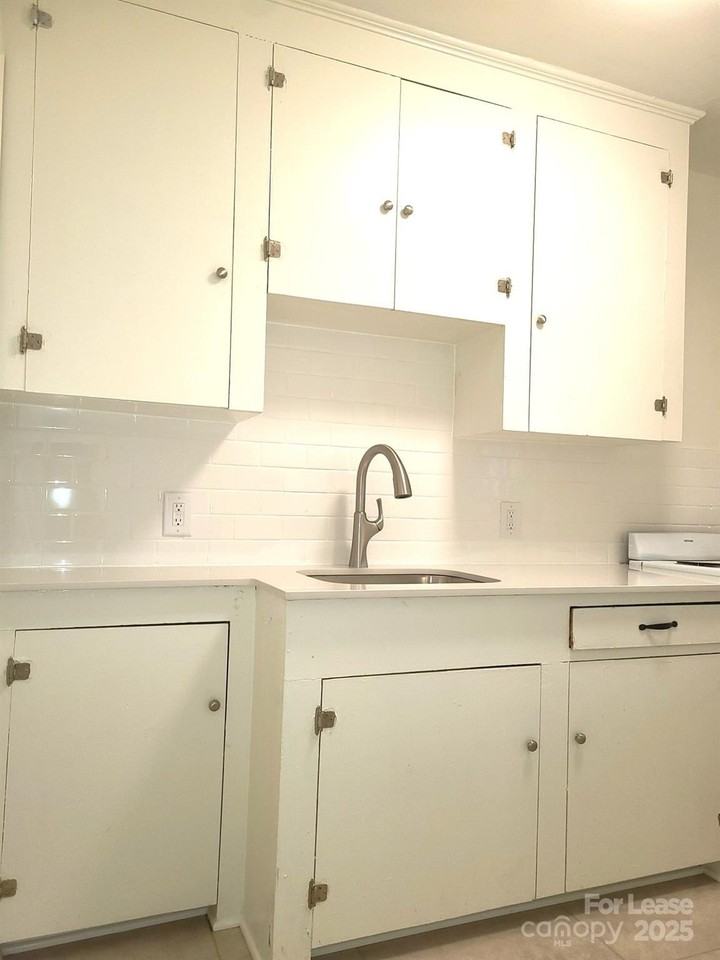 2114 Brandon Circle #2 - Photo 2 of 12