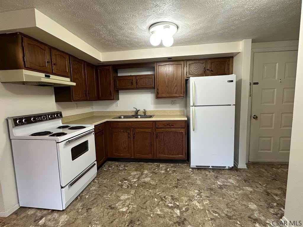 2008 Forest Hills Dr Apt 6 - Photo 4 of 13