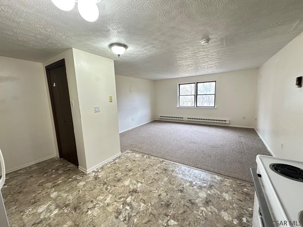 2008 Forest Hills Dr Apt 6 - Photo 5 of 13