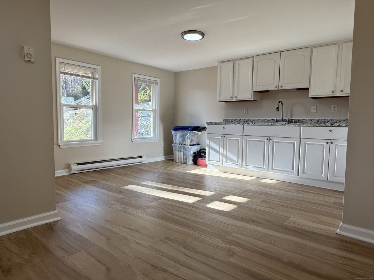 155 Military Highway - Photo 6 of 11