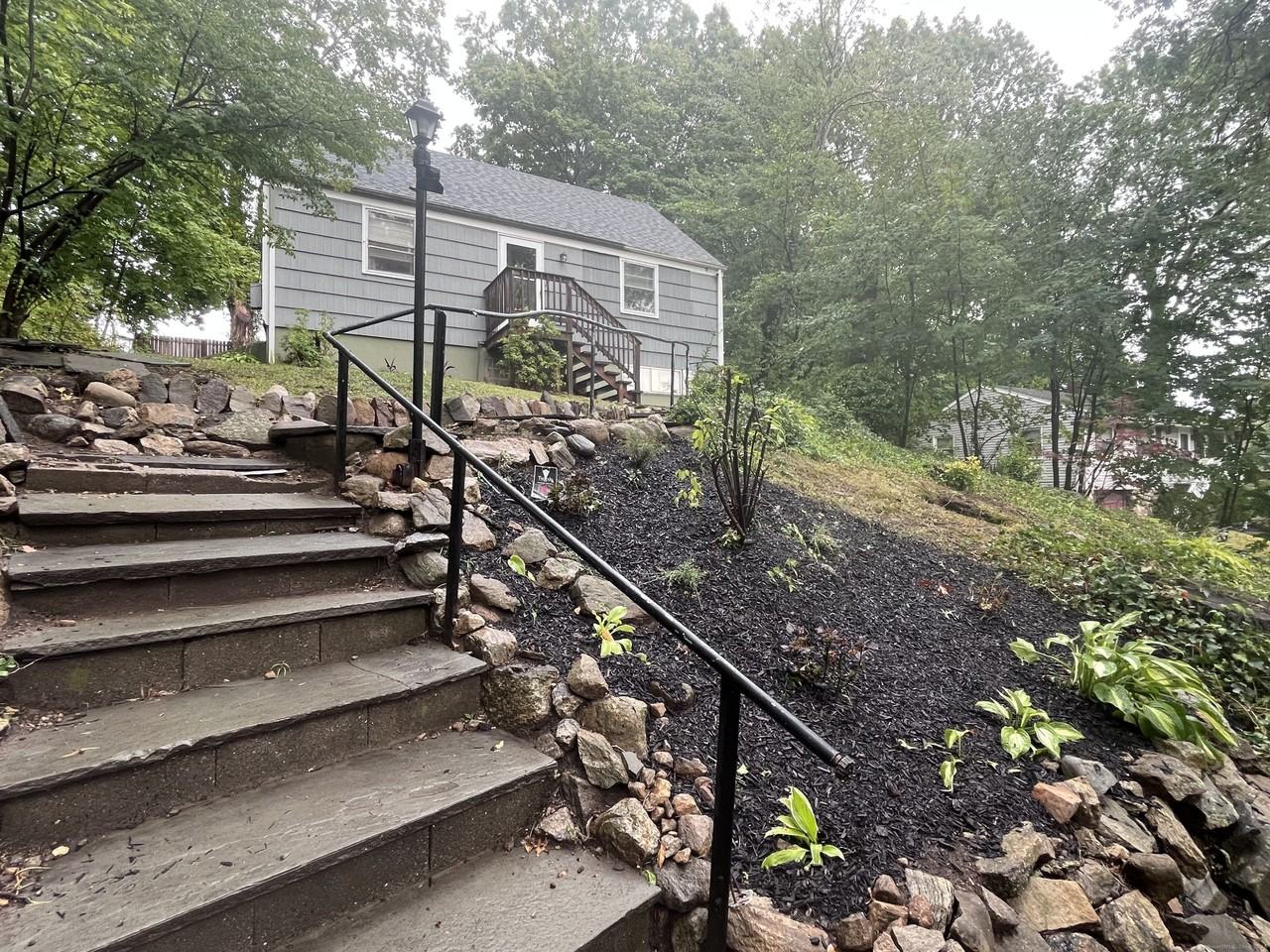 3 Tryon Rd - Photo 2 of 25