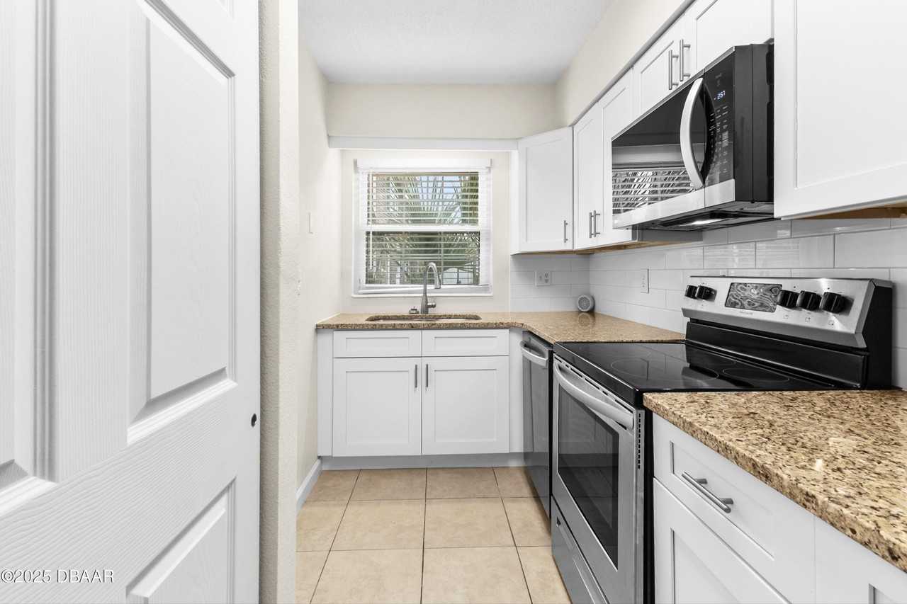 2200 S Palmetto Ave Unit B050 #B050 - Photo 2 of 18