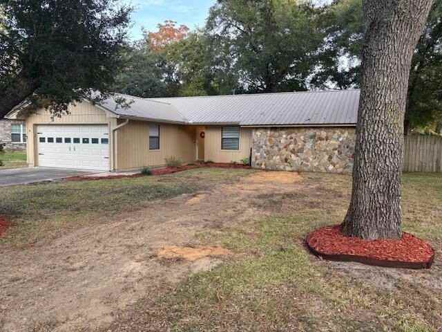 519 Nutmeg Ave - Photo 2 of 24