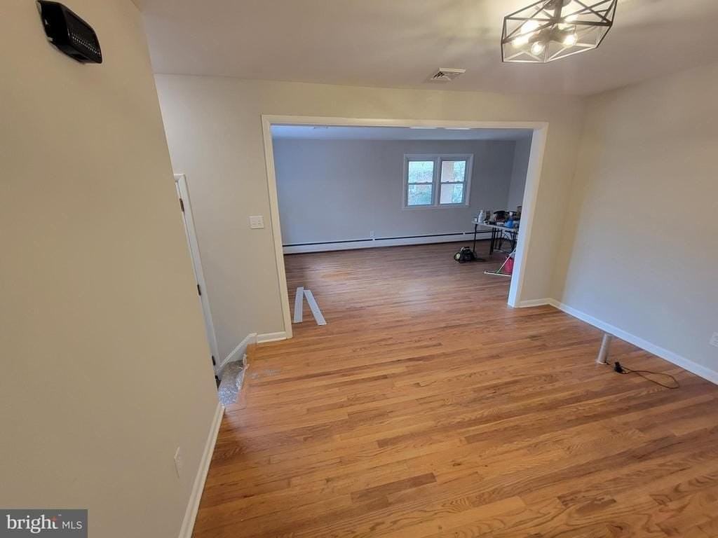 2207 E Huntington Dr - Photo 4 of 8