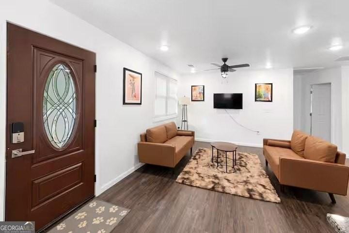 2533 Godfrey Dr Nw - Photo 3 of 28