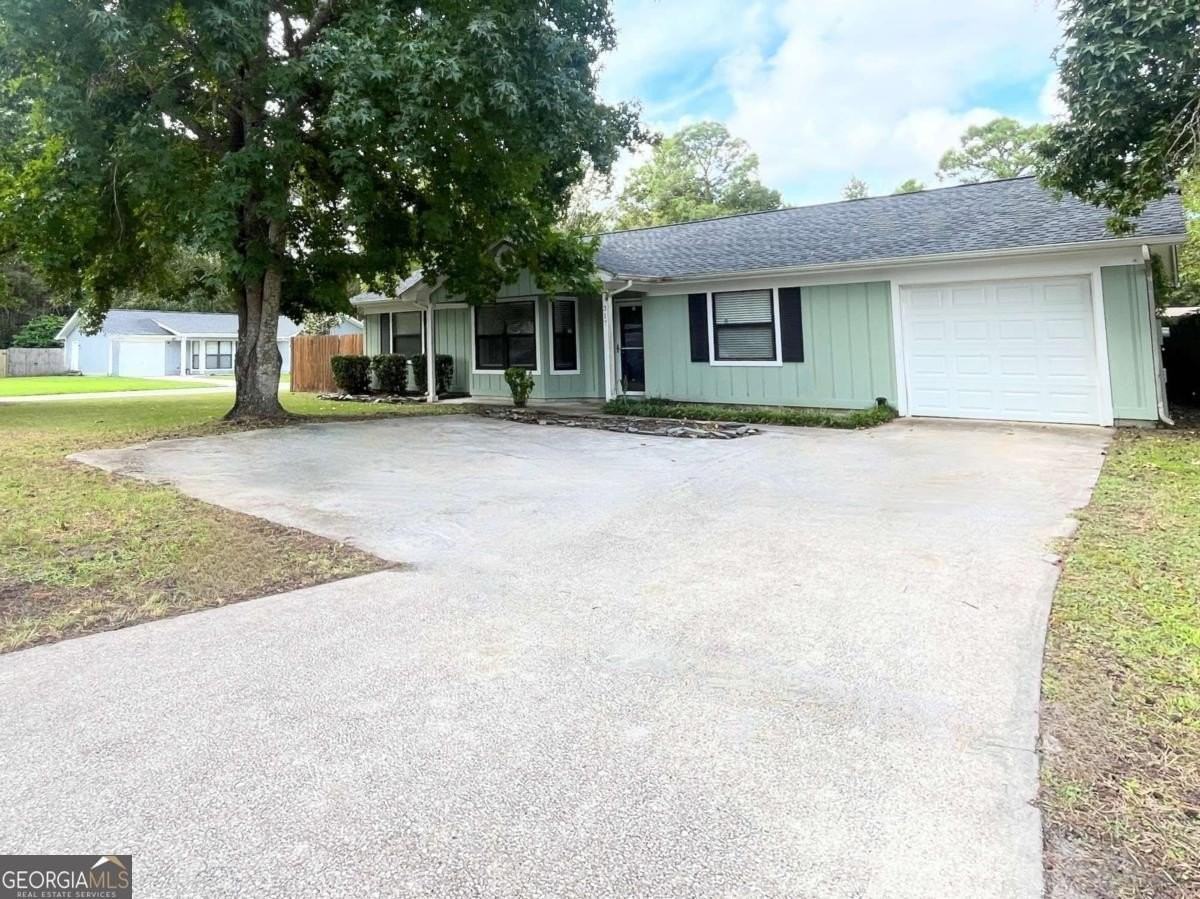 317 Lakeview Drive - Photo 2 of 50