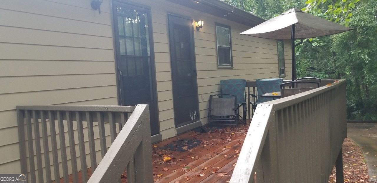 110 Fairhaven Ct - Photo 3 of 8