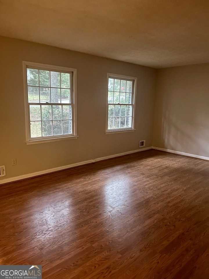 6953 Lodgepole Dr - Photo 3 of 20