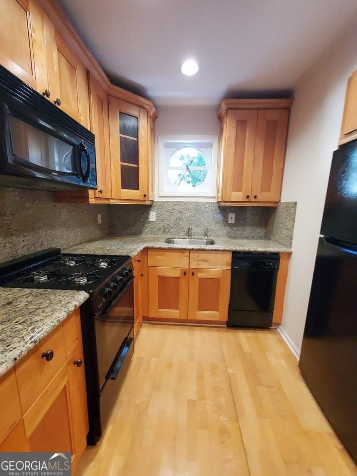 5400 Roswell Rd Apt K #K1 - Photo 2 of 12