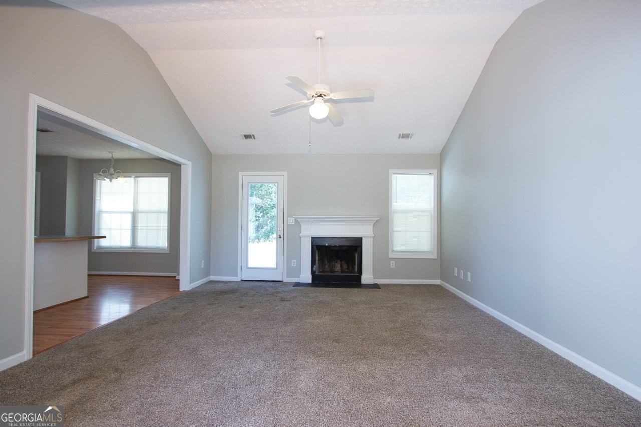 350 Windermere Dr - Photo 2 of 31