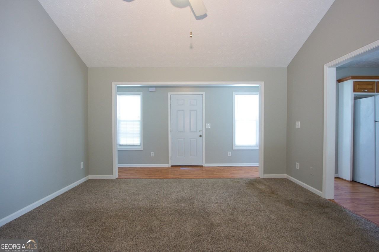 350 Windermere Dr - Photo 3 of 31