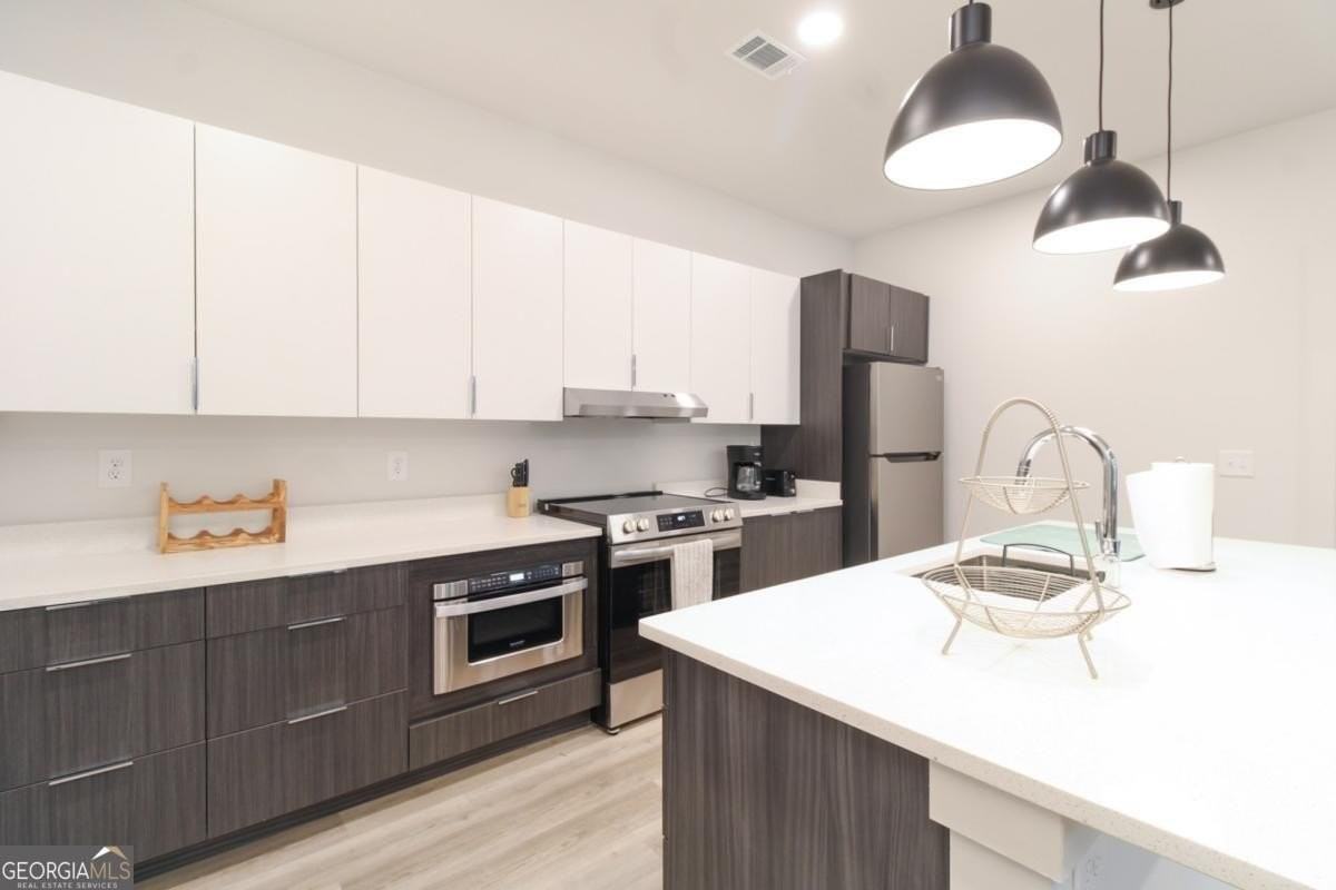 240 Martha Dr - Photo 6 of 15