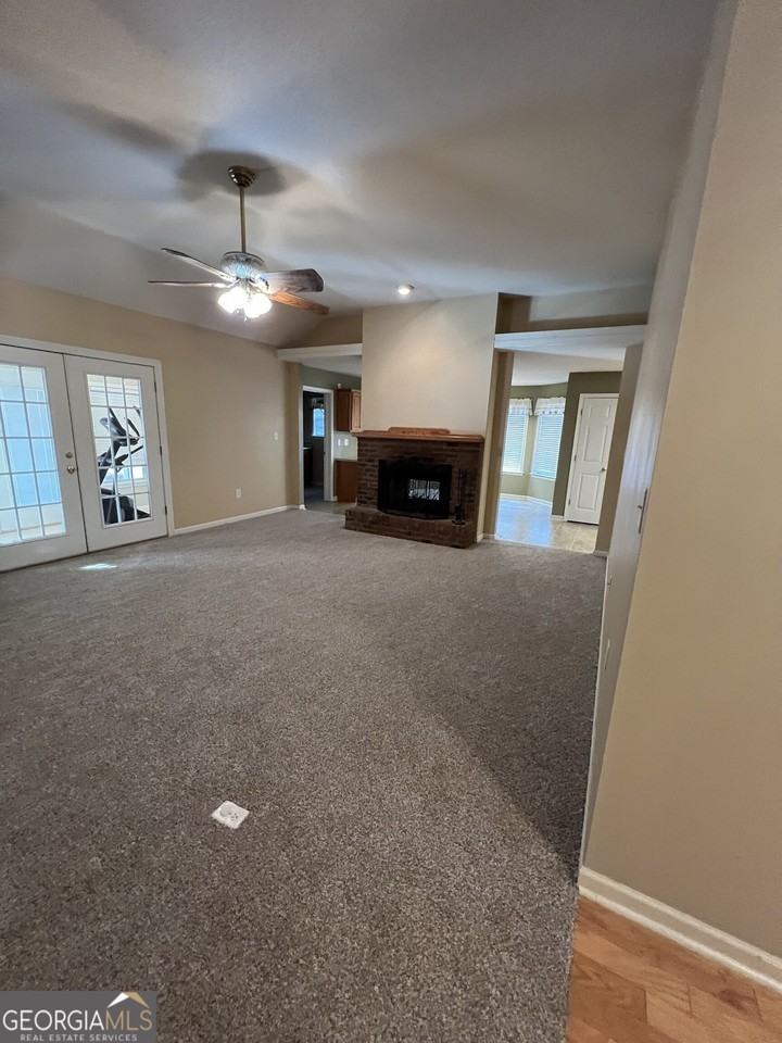 160 Crystal Ridge Circle - Photo 4 of 9