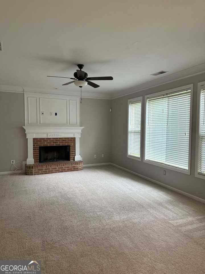 1172 West Hemphill Road - Photo 4 of 20