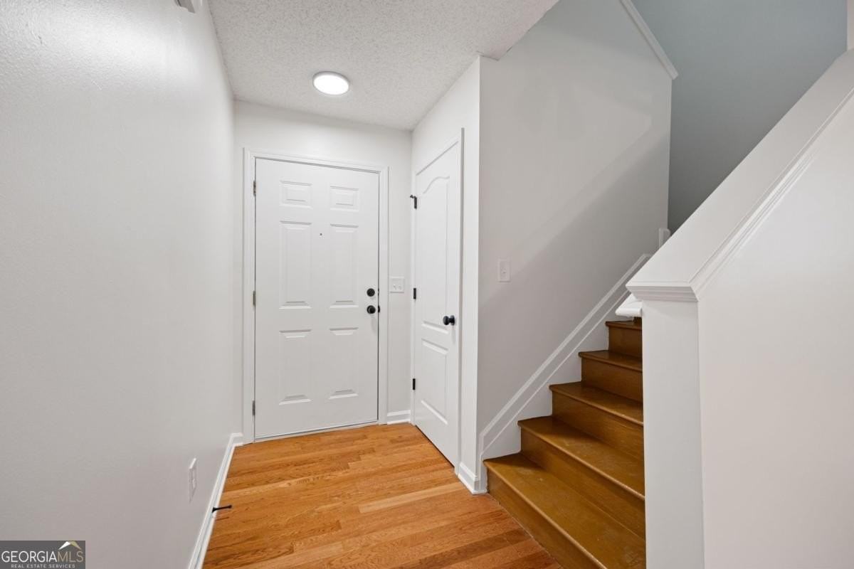 176 Darbys Crossing Court - Photo 4 of 22