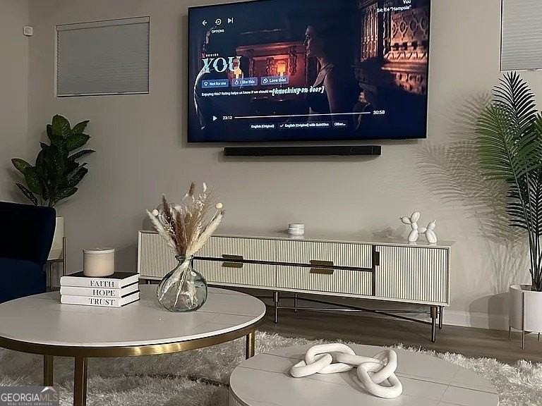 1177 Sunny Lake Dr - Photo 2 of 14