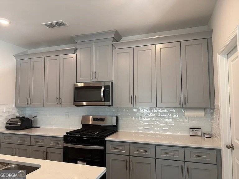 1177 Sunny Lake Dr - Photo 4 of 14