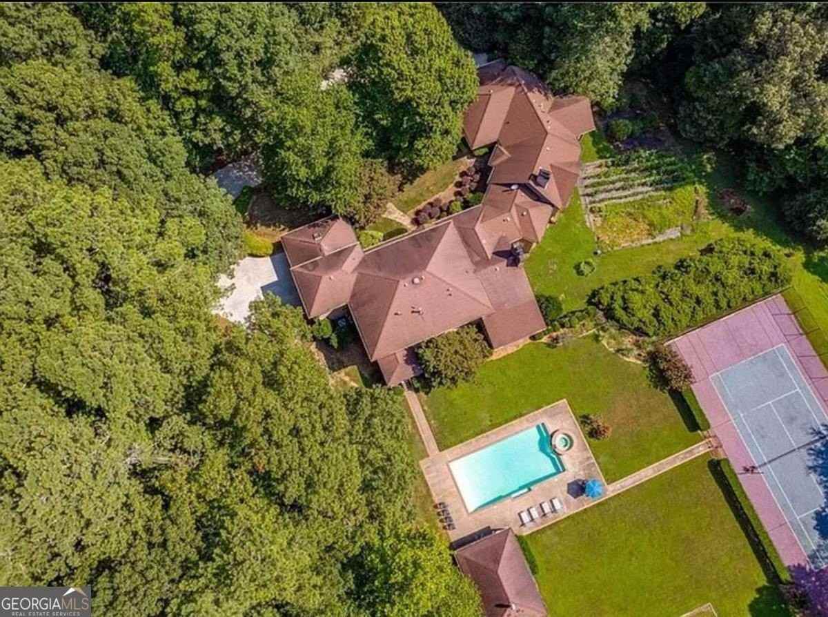 15905 Westbrook Road - Photo 2 of 27